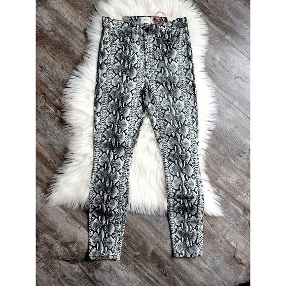 NWT ALICE & OLIVIA High Rise Skinny Jeans - 26 waist. - Picture 4 of 15